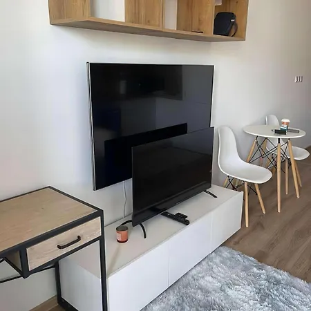 4chi - Wiktoryn House Warschau